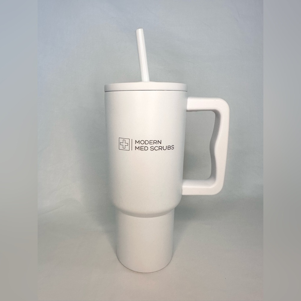 Modern Med Scrubs 30 oz. Hydration Tumbler